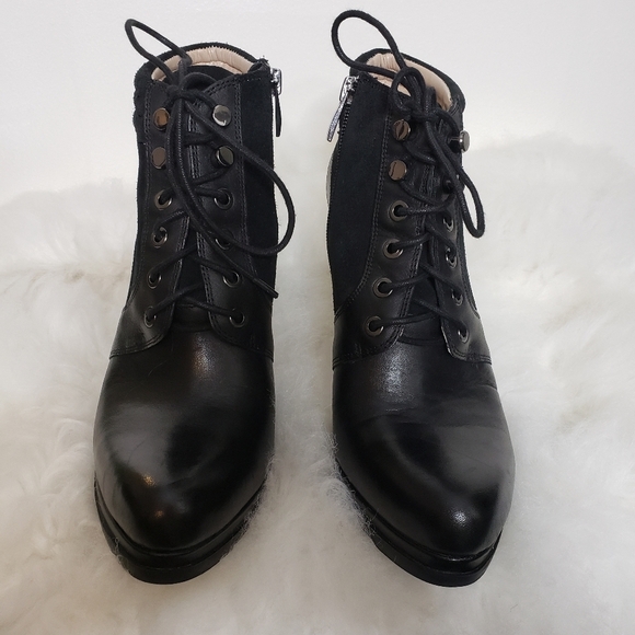 French Connection Sarina Lace Up Bootie Leather Ankle Padded Boots Mobwife Gloss - Picture 14 of 16